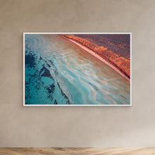 Charger l'image dans la galerie, Tableau Vague turquoise embrassant le rivage Décoration CHR