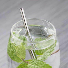 Charger l&#39;image dans la galerie, Paille courte en inox de 145 mm dans un verre d&#39;eau avec feuilles de menthe, lot de 10 marque française FBA.